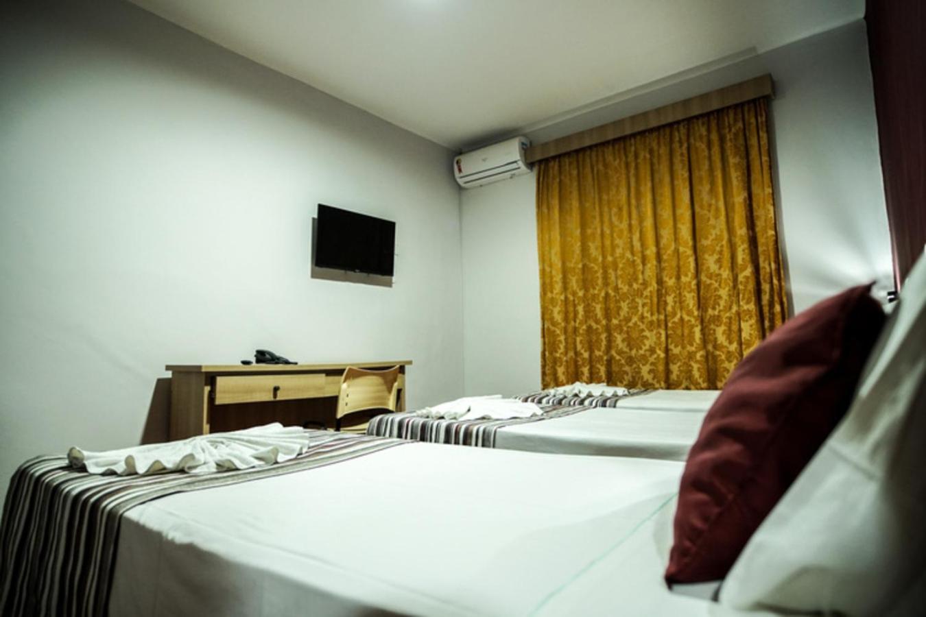 Hotel Euro Suite Pocos De Caldas By Nacional Inn Esterno foto